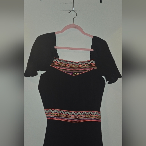 Vertigo Pink and Black Off-Shoulder Asymmetrical Embroidere Sundress B3 - Picture 4 of 10